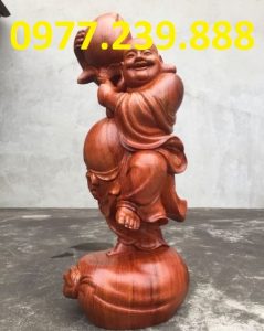 tượng phật di lặc vác đào gỗ hương 40cm