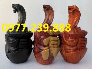 tượng rắn bằng gỗ hương 20cm