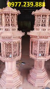 đôi đèn mái chùa bằng gỗ hương 97cm
