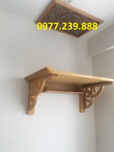 bàn thờ treo tường gỗ sồi nga chân hoa 69cm