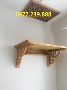 bàn thờ treo tường gỗ sồi nga chân hoa 81cm