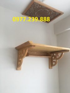 bàn thờ treo tường sồi nga chân hoa 69cm