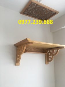 bán bàn thờ treo tường sồi chân hoa 107cm