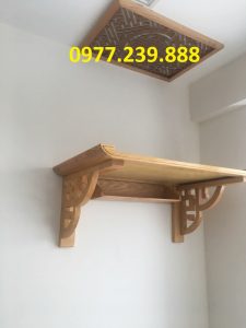 bán bàn thờ treo tường sồi chân hoa 81cm