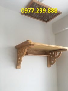 bán bàn thờ treo tường sồi nga chân hoa 61cm