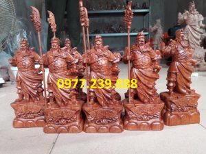 bộ tượng quan công chống đao gỗ hương 30cm