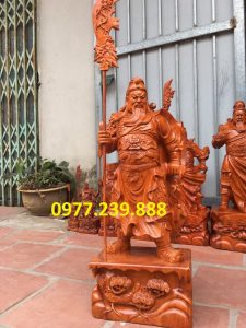 tượng quan công chống đao bằng gỗ hương 1m